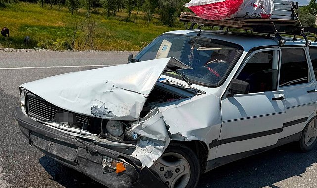 Emet-Hisarcık karayolunda iki araç çarpıştı: 1'i ağır 2 yaralı