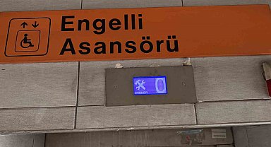 Engelli asansörünün amacı dışında kullanılmasına engellilerden tepki