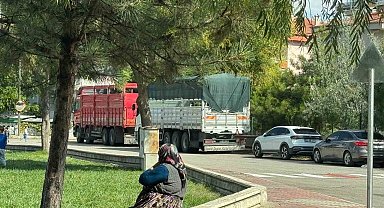 Erol'dan mahalle aralarına park eden tır ve kamyon sürücülerine önemli uyarı: