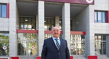 Erzurum Adliyesi'nde vefa dolu veda: 45 yıllık hizmetin ardından emekliye ayrıldı