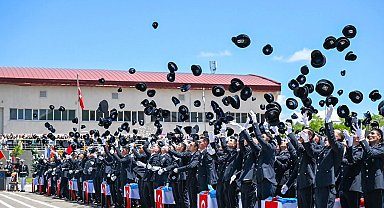 Erzurum'da 32. dönem polis adayları mezun oldu