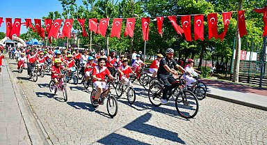 Esenyurt'ta yaz sezonu bisiklet şenliğiyle başladı