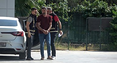 Eski eşini eşarp ve yastıkla boğan sanık, olay gecesi kız arkadaşına trafikte birisini öldürdüğünü söylemiş