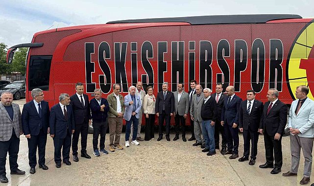 Eskişehir'de Fethi Heper Spor Ortaokulu düzenlenen törenle hizmete açıldı