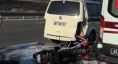 Feci kazada ağır yaralanan motosiklet sürücüsü yaşam savaşını kaybetti