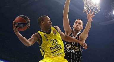 Fenerbahçe Beko, Devon Hall ile yollarını ayırdı