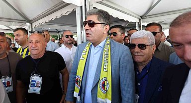 Fenerbahçe genel kurulunda başkan adaylarına yoğun ilgi