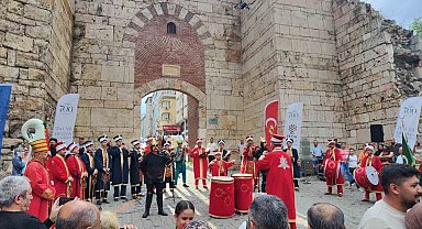 Fethin 700. yılında mehter sesleri Saltanat Kapı'dan yükseldi