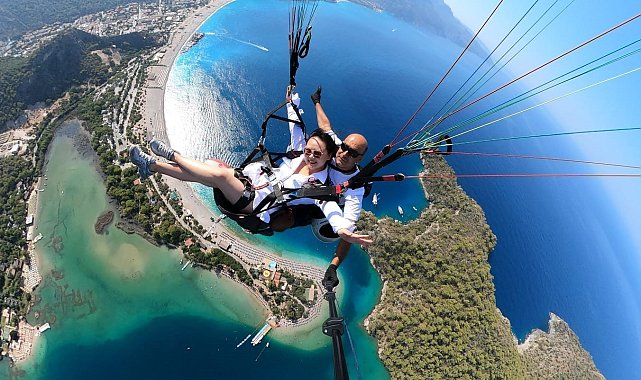 Fethiye'de 7 günde 8 bin 435 kişi yamaç paraşütü yaptı