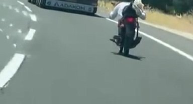 Gaziantep'te yoğun trafikte tehlikeli motosiklet yolculuğu