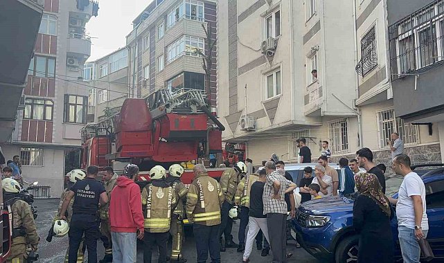 Gaziosmanpaşa'da 4 katlı binada korkutan yangın