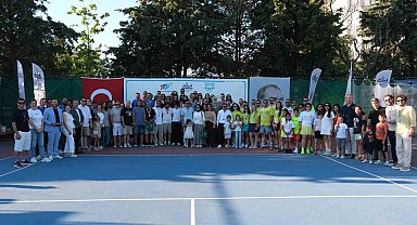 Geleneksel Büyükçekmece Açık Tenis Turnuvası ödül töreni gerçekleşti