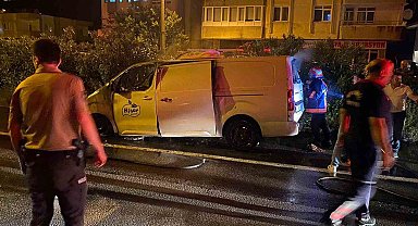 Giresun'da seyir halindeki otomobil alev alev yandı