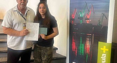 GKV'li Beren Kalyoncu satrançta dünya zirvesinde,