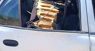 Gönen'de Trafik Kazası, araç yol kenarına savruldu, 5 kişi yaralandı