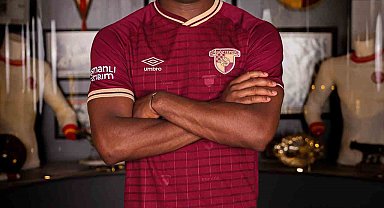 Göztepe, Armstrong'u resmen açıkladı