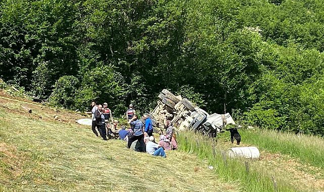 Gümüşhane'de beton mikseri 150 metrelik dik yamaçtan yuvarlandı: 2 ölü, 1 yaralı