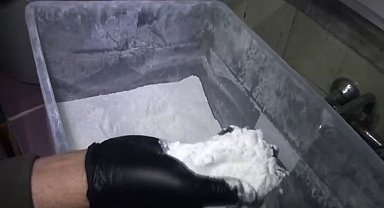 Güngören'de 247 bin 500 sentetik ecza hap ele geçirildi: 9 gözaltı