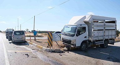 Hafif ticari araçla kamyonet çarpıştı: 1 yaralı
