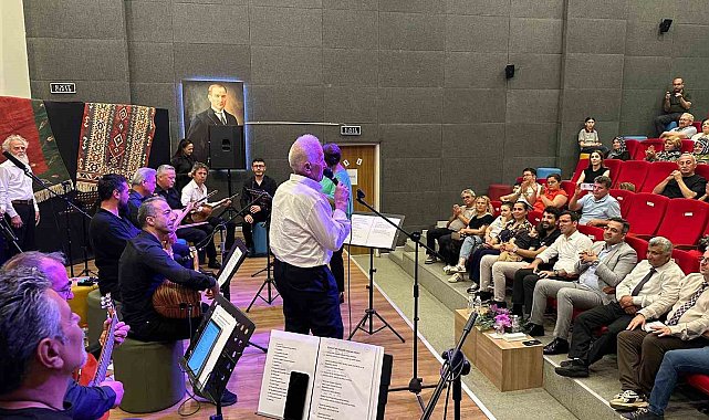 Hayat Boyu Öğrenme Haftası'nda türkü dolu gece
