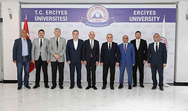 Hayırsever iş insanı Asım Kibar, ERÜ'de anıldı