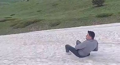 Haziran ayında kar eğlencesi görüntülendi