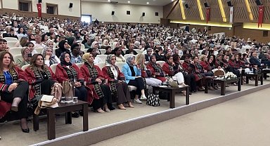 Hemşire adayları mezuniyet coşkusu yaşadı