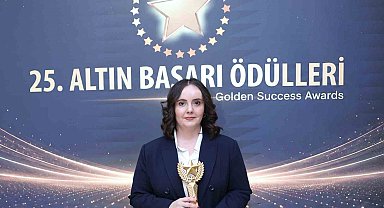 İHA muhabiri Zöhre Alagöz'e "Yılın En İyi Savunma Muhabiri" ödülü verildi