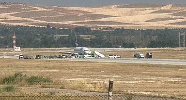 İniş takımı arızalanan SunExpress uçağı paniğe neden oldu
