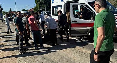 İşçi servisleri çarpıştı: 20 yaralı