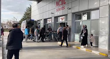 İskeleden düşen 2 işçi yaralandı