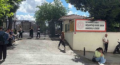 İstanbul'da YKS heyecanı: Adaylar sınava koşarak girdi