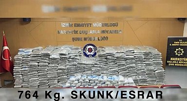 İzmir'de düzenlenen operasyonda 764 kilogram uyuşturucu madde ele geçirildi