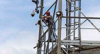 İzmir'in kritik haberleşme altyapısına güneş enerjili güvence