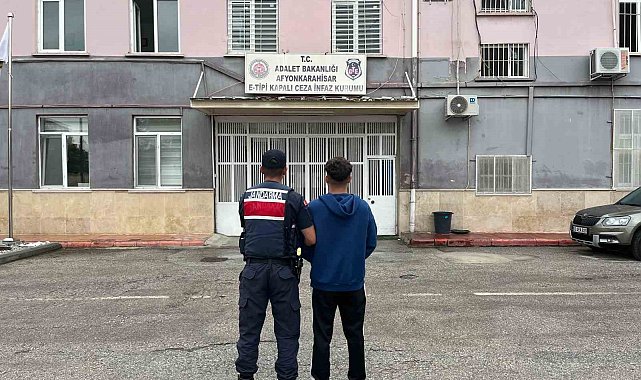 Jandarma çeşitli suçlardan aranan 40 kişiyi yakaladı