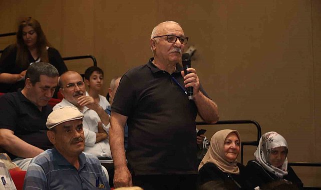 Kağıthane'de vatandaşlar sordu, hizmetler konuşuldu