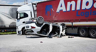 Kapıkule yolunda SUV araç ile tır çarpıştı: 2'si ağır 3 yaralı