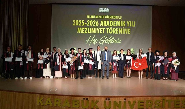 Karabük'te meslek yüksekokullarında mezuniyet coşkusu