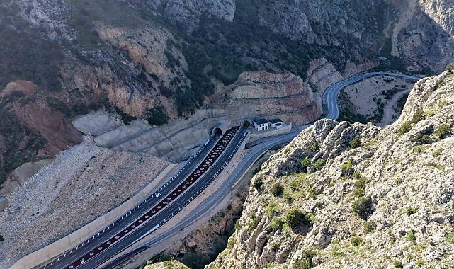 Karadeniz'i İç Anadolu'ya bağlayan Kırkdilim Tünelleri'nden 1 ayda 250 bin araç geçti