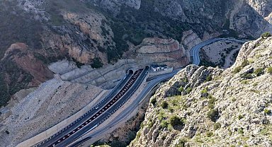 Karadeniz'i İç Anadolu'ya bağlayan Kırkdilim Tünelleri'nden 1 ayda 250 bin araç geçti