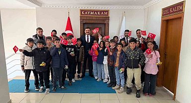 Karayazı sevdiği Kaymakam Onur Titiz'e veda ediyor