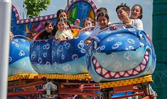 Karneval Çocuk Şenliği on binleri buluşturdu