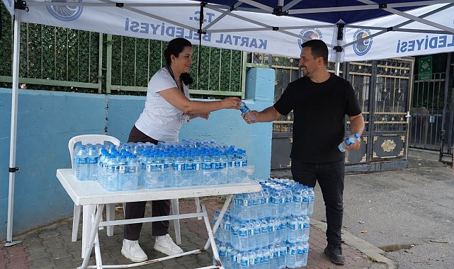 Kartal Belediyesi'nden LGS öğrencilerine sınav günü desteği