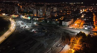 Kartal Katlı Kavşağı'nda çalışmalar aralıksız sürüyor