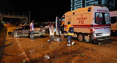Kastamonu'da can pazarı: Yaralıyı kurtarmaya çalışanlara başka bir araç çarptı : 6 yaralı