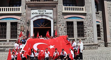 Kastamonulu öğrencilere Ankara gezisi
