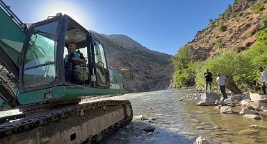 Kayıp şahsı arama çalışmalarında Sarım Çayı'nın yönü değiştirildi