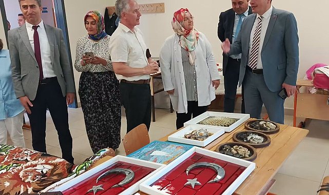 Kaymakam Türker Halk Eğitimi Merkezi kursiyerleriyle bir araya geldi