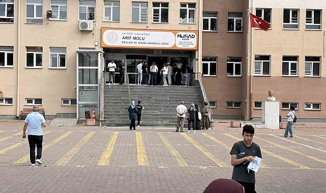 Kayseri'de LGS heyecanı başladı