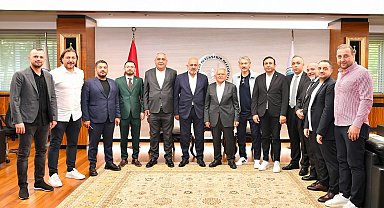 Kayserispor yönetiminden Başkan Büyükkılıç'a ziyaret